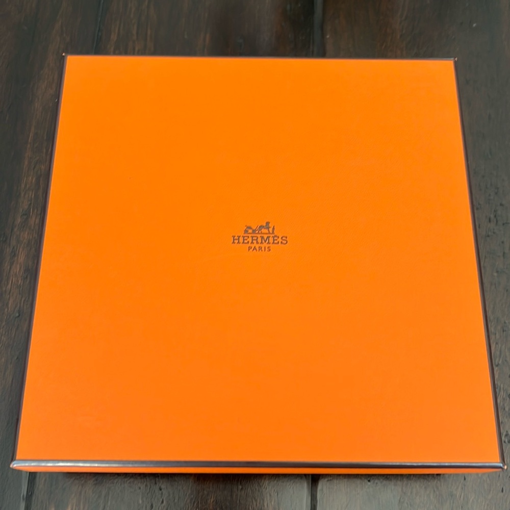 Hermes gift box only! 🔥